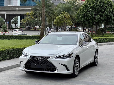 Lexus ES250