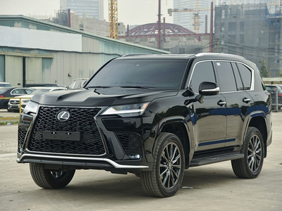 Lexus LX600 F Sport