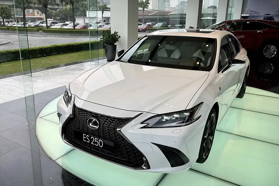 Lexus ES250 Fsport